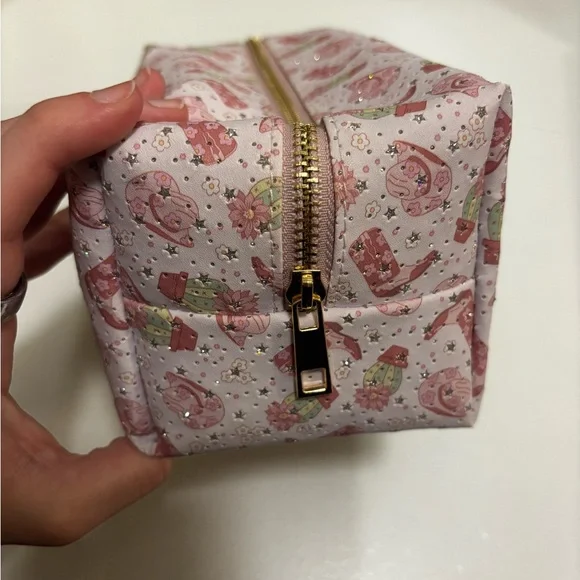 Pink coastal cowgirl cowboy boot cosmetic bag - Picture 3 of 4